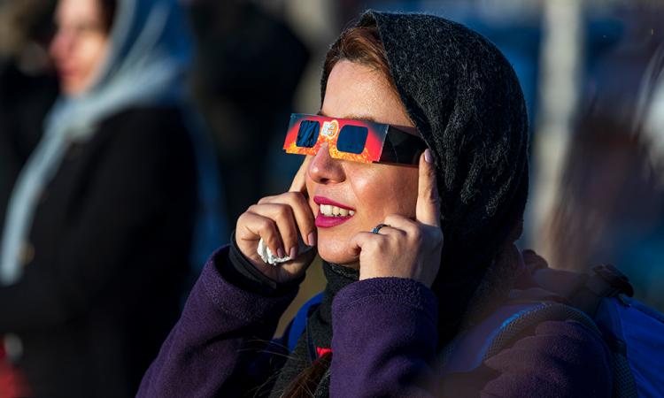 تصاویر خورشیدگرفتگی در ایران تصاویر خورشیدگرفتگی در ایران,عکس های خورشیدگرفتگی در ایران,تصاویر خورشیدگرفتگی حلقوی