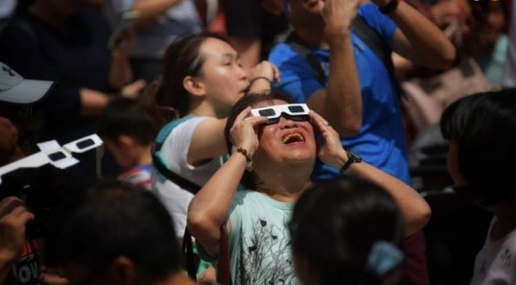 تصاویر خورشیدگرفتگی در ایران تصاویر خورشیدگرفتگی در ایران,عکس های خورشیدگرفتگی در ایران,تصاویر خورشیدگرفتگی حلقوی