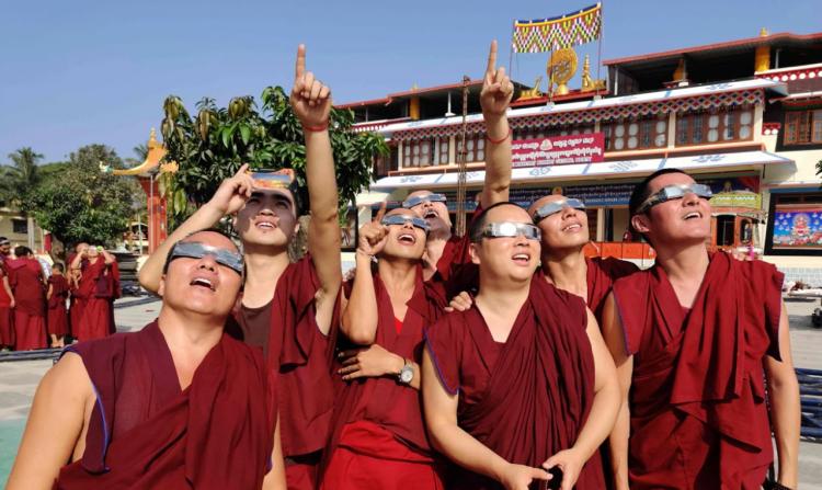 تصاویر خورشیدگرفتگی در ایران تصاویر خورشیدگرفتگی در ایران,عکس های خورشیدگرفتگی در ایران,تصاویر خورشیدگرفتگی حلقوی