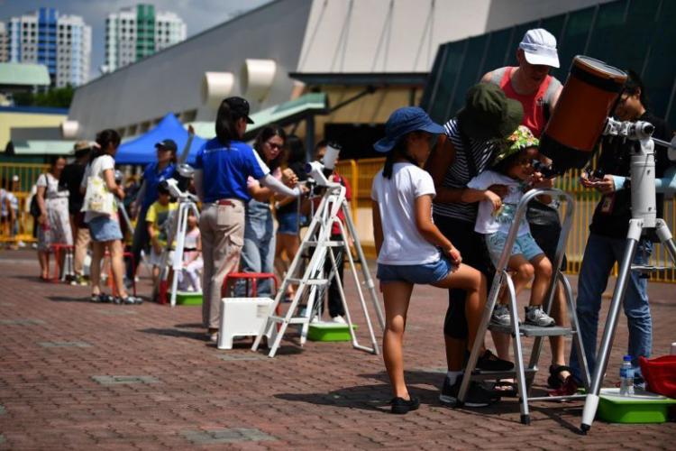 تصاویر خورشیدگرفتگی در ایران تصاویر خورشیدگرفتگی در ایران,عکس های خورشیدگرفتگی در ایران,تصاویر خورشیدگرفتگی حلقوی