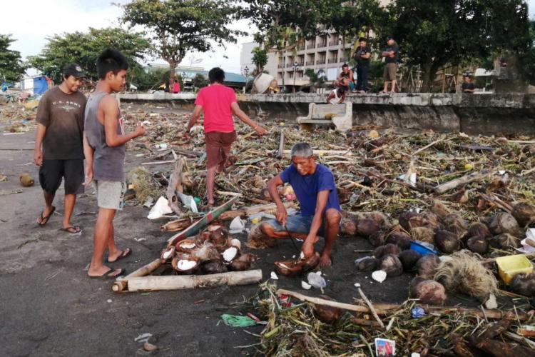 تصاویر وقوع طوفان در شب کریسمس در فیلیپین,عکس های وقوع طوفان در شب کریسمس در فیلیپین,تصاویر میلاد کریسمس
