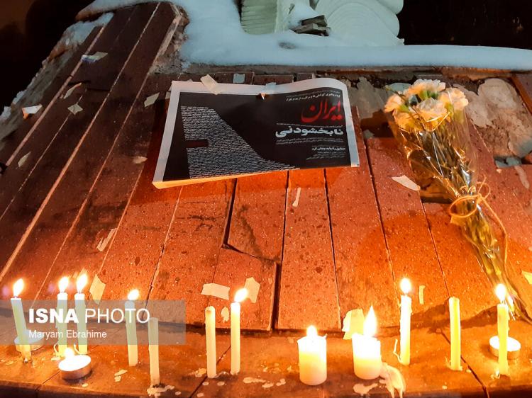 تصاویر مراسم یادبود جانباختگان هواپیمای اوکراین,عکس های مراسم یادبود جانباختگان هواپیمای اوکراین,تصاویر دانشجویان دانشگاه‌ تبریز