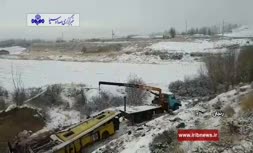 فیلم / واژگونی اتوبوس در اتوبان زنجان – تبریز