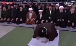 فیلم/ زودتر خارج شدن حسن روحانی از نماز جمعه