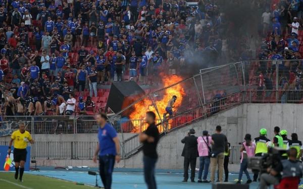 آتش زدن صندلی‌های ورزشگاه در شیلی,اخبار فوتبال,خبرهای فوتبال,حواشی فوتبال