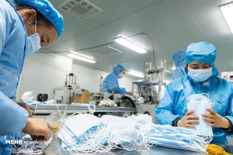 تصاویر کارخانه تولید ماسک در چین,عکس های کارخانه تولید ماسک در چین,تصاویر شیوع ویروس کرونا در چین