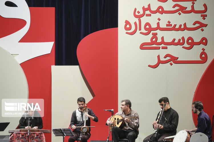 تصاویر ششمین شب جشنواره موسیقی فجر,عکس های اجرای گروه نغمه گردان در جشنواره موسیقی فجر,تصاویر سی و پنجمین جشنواره موسیقی فجر