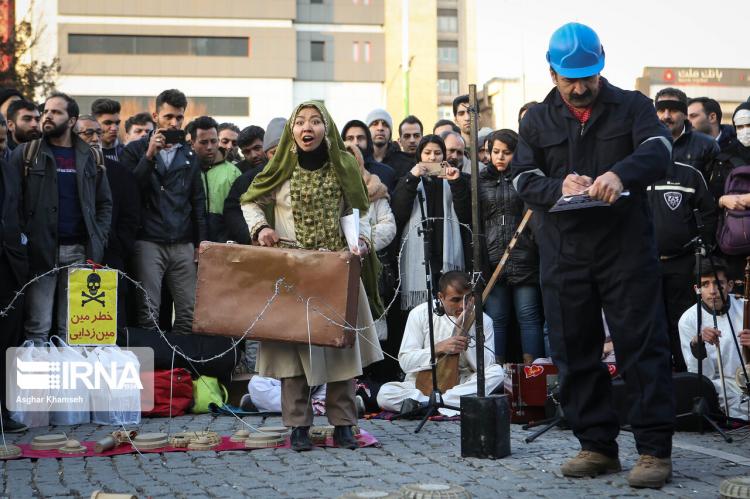 تصاویر نمایش مین در جشنواره بین‌المللی تئاتر فجر,عکس های نمایش مین در جشنواره بین‌المللی تئاتر فجر,تصاویر جشنواره تئاتر فجر