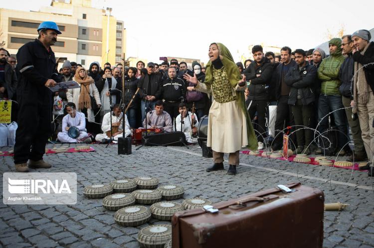 تصاویر نمایش مین در جشنواره بین‌المللی تئاتر فجر,عکس های نمایش مین در جشنواره بین‌المللی تئاتر فجر,تصاویر جشنواره تئاتر فجر