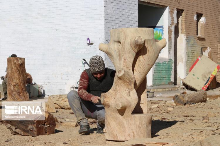 تصاویر سمپوزیوم مجسمه سازی چوب و فلز,عکس های سمپوزیوم مجسمه سازی چوب و فلز,تصاویر هنرهای تجسمی استان سمنان