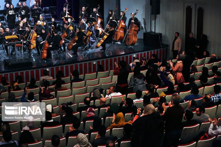 تصاویر اجرای ارکستر سمفونیک تهران,عکس های اجرای ارکستر سمفونیک تهران,تصاویر منوچهر صهبایی