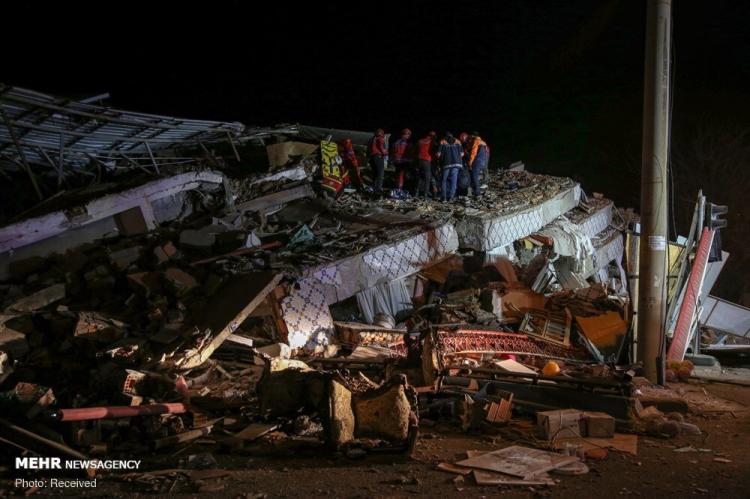تصاویر زلزله ترکیه,عکس های زلزله ترکیه,تصاویر خسارات زمین لرزه ترکیه