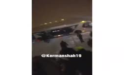 فیلم/ خروج از باند هواپيماي ايرباس ٣١٩ ايران اير در کرمانشاه