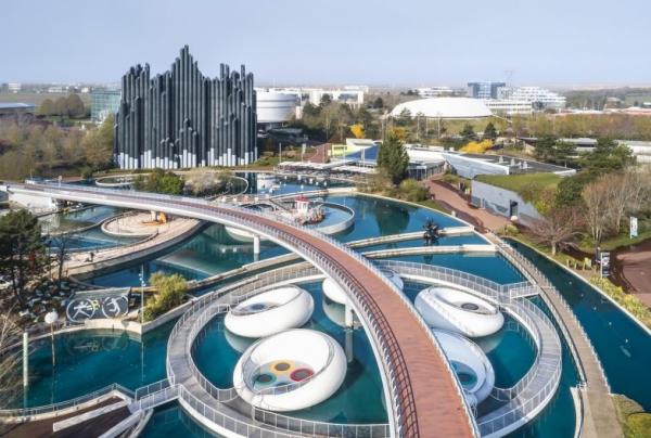 دریاچه‌ی پارک Futuroscope,اخبار جالب,خبرهای جالب,خواندنی ها و دیدنی ها