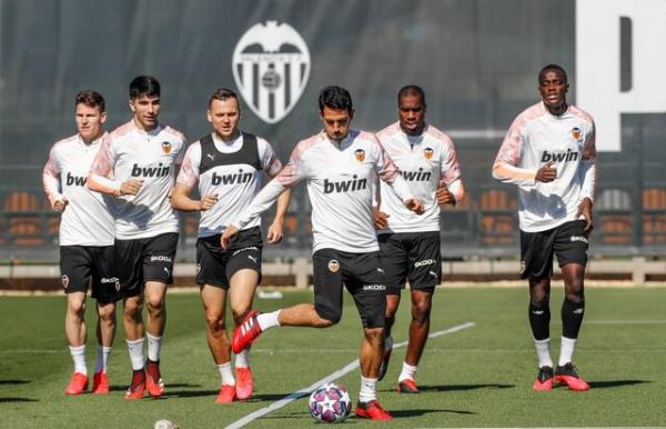 آمار افراد مبتلا به کرونا در تیم والنسیا,اخبار فوتبال,خبرهای فوتبال,حواشی فوتبال