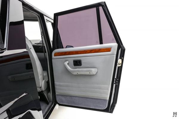 خودروی LM002 وانت لامبورگینی خودروی LM002 وانت لامبورگینی,اخبار خودرو,خبرهای خودرو,مقایسه خودرو