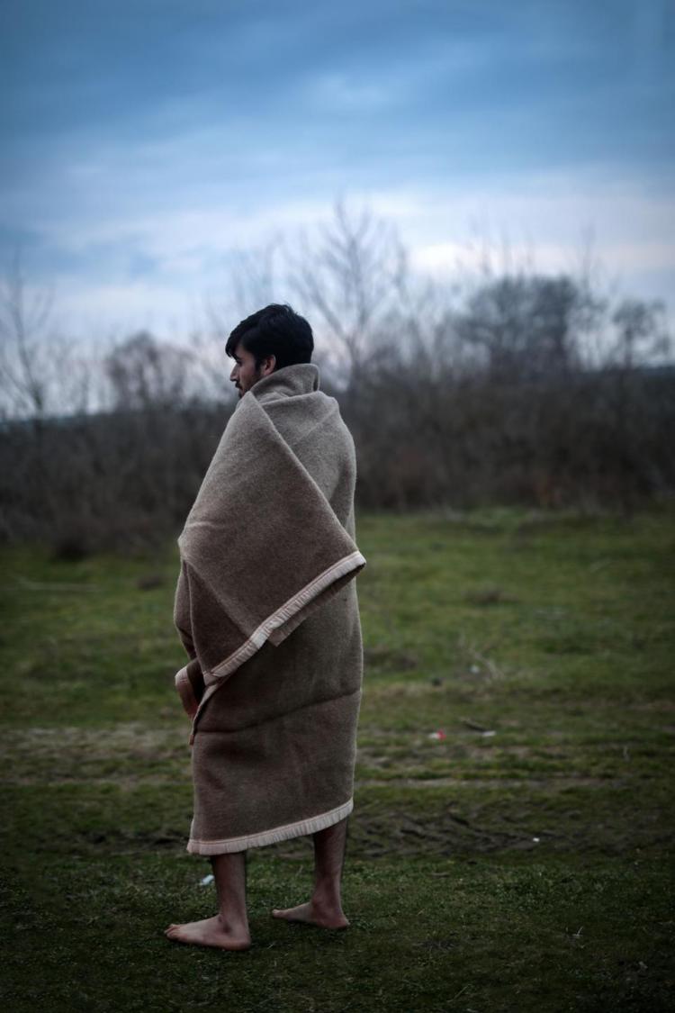 تصاویر درگیری مرزبانان یونان با پناهجویان,عکس های درگیری مرزبانان یونان با پناهجویان,تصاویر دستگیری نیروهای مرزی یونان