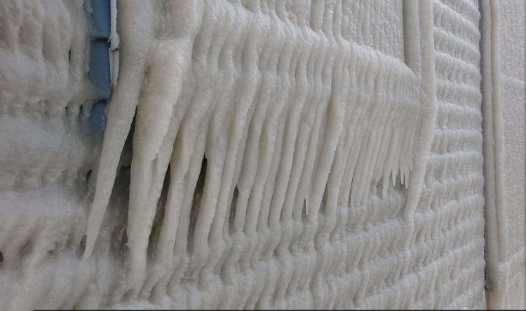 تصاویر یخ زدن خانه ها در منطقه هامبورگ آمریکا,عکس های یخ زدن خانه ها در منطقه هامبورگ آمریکا,تصاویر خانه های منجمد شده