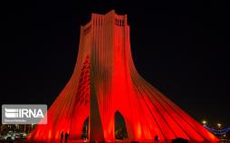 تصاویر قرمز شدن برج آزادی تهران,عکس های قرمز شدن برج آزادی تهران,تصاویر قرمز شدن برج آزادی همزمان با روز جهانی هموفیلی