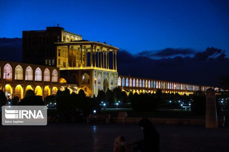 تصاویر میدان امام اصفهان,عکس های فاصله گذاری اجتماعی,تصاویر اصفهان