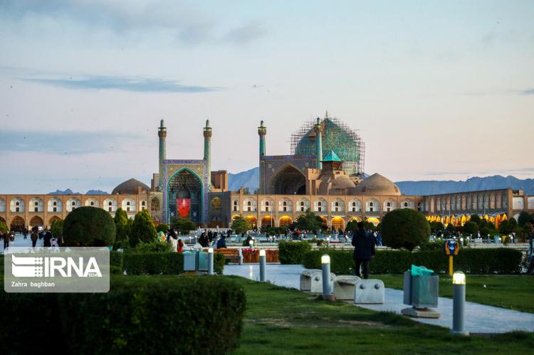 تصاویر میدان امام اصفهان,عکس های فاصله گذاری اجتماعی,تصاویر اصفهان