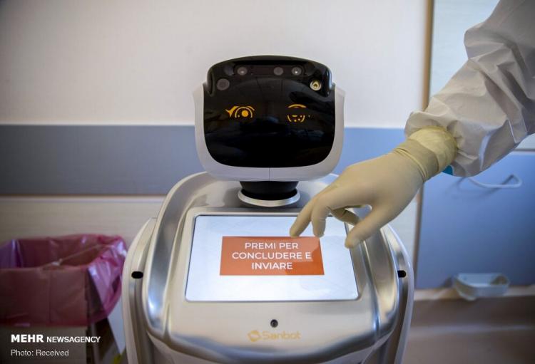 تصاویر ربات ها در بیمارستان,عکس های ربات ها در ساختمان های اداری,تصاویر استفاده از ربات در برابر کرونا