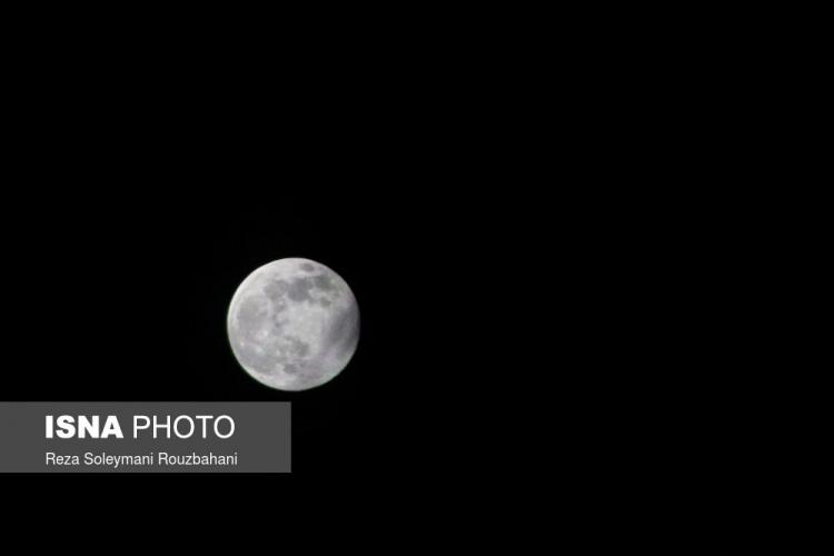 تصاویر اولین و بزرگترین اَبرماه سال ۹۹,عکس های اولین و بزرگترین اَبرماه سال ۹۹,تصاویر ماه