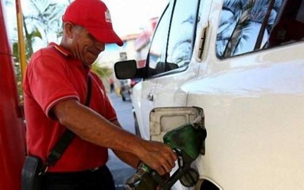 کمبود بنزین در ونزوئلا,اخبار اقتصادی,خبرهای اقتصادی,اقتصاد جهان