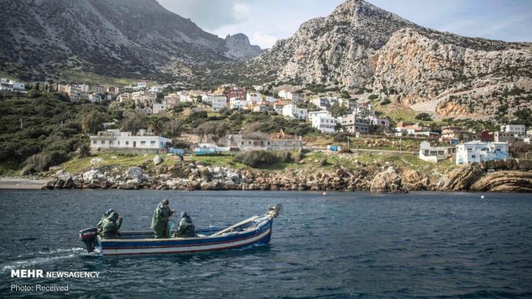 تصاویر زنان ماهیگیر مراکش,عکس های ماهگیری زنان,تصاویر ماهیگیری زنان در مراکش