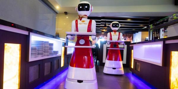 ربات‌های خدمتکار در رستوران چینی,اخبار جالب,خبرهای جالب,خواندنی ها و دیدنی ها