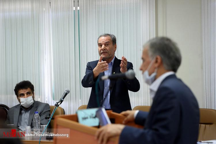 تصاویر پنجمین جلسه رسیدگی به اتهامات عباس ایروانی,عکس های دادگاه عباس ایروانی,تصاویری از جلسه پنجم دادگاه عباس ایروانی