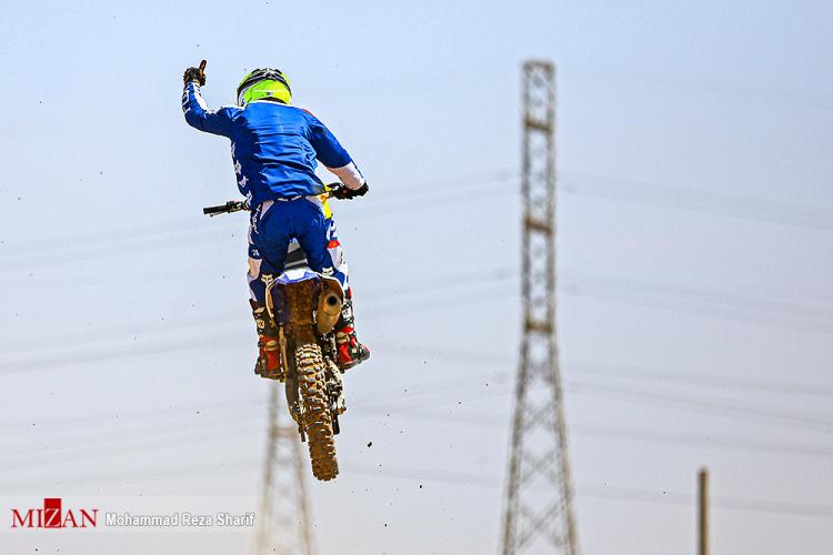 تصاویر مسابقات موتور کراس در اصفهان,عکس های مسابقه موتور کراس,تصاویر مسابقات موتور کراس