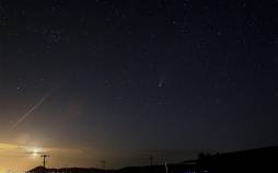 تصاویر دنباله‌دار پرنور نئووایز در ایران,عکس های دنباله‌دار پرنور نئووایز در آسمان ایران,تصاویری از دنباله دار Neowise در ایران