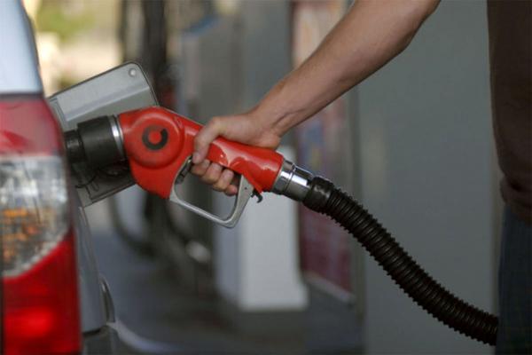 طرح مجلس برای اختصاص سهمیه بنزین به کد ملی,اخبار اقتصادی,خبرهای اقتصادی,نفت و انرژی