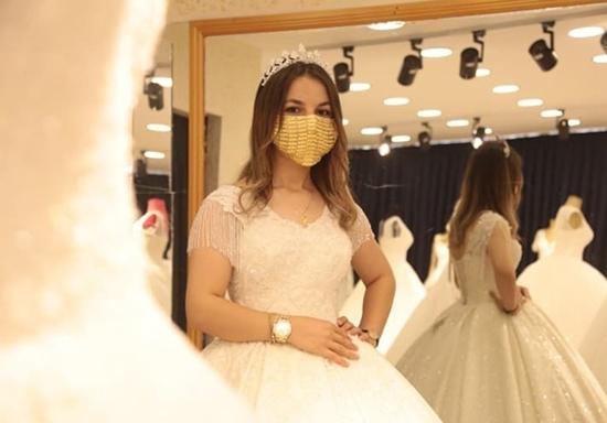 ساخت ماسک طلا برای عروس‌ها در ترکیه,اخبار جالب,خبرهای جالب,خواندنی ها و دیدنی ها