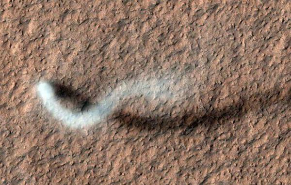 تصویر گرد و غبار شیطانی در مریخ,اخبار علمی,خبرهای علمی,نجوم و فضا