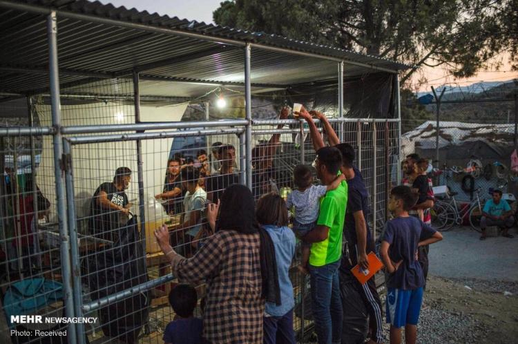 تصاویر نگرانی‌ها از شیوع کرونا در بزرگترین اردوگاه پناهجویان یونان,عکس های پناهجویان یونان,تصاویر ترس از شیوع کرونا در پناهجویان یونان
