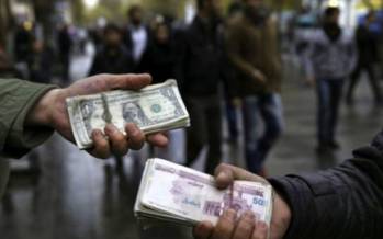 خودداری صرافیها از اعلام قيمت ارز قیمت دلار در بازار
