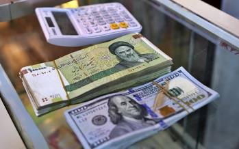 دلار آزاد ارزانتر از صرافیها شد قیمت دلار در بازار