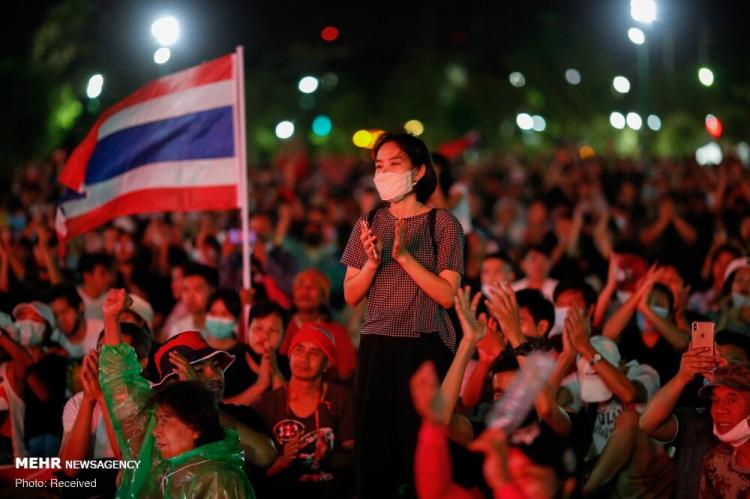 تصاویر تظاهرات گسترده علیه دولت و پادشاهی در تایلند,عکس های اعتراضات تایلند,تصاویر اعتراضات در تایلند