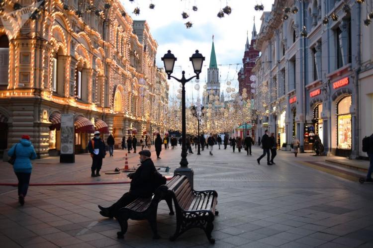 تصاویر تزئین مسکو در آستانه سال نو میلادی,عکس های هال و حوای شهر مسکو در آستانه کریسمس,تصاویر کریسمسی از شهر مسکو