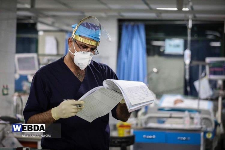 تصاویر وضعیت بیماران کرونایی و کادر درمان بیمارستان‌ها,عکس های بیمارستان ها در دوران کرونا,تصاویری از بیماران کرونایی ایران