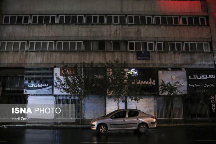 تصاویر تهران پس از اعمال محدودیت های جدید کرونایی,تصاویر تهران در شرایط کرونایی,عکس های تهران بعد از ساعت 18 در آبان 99