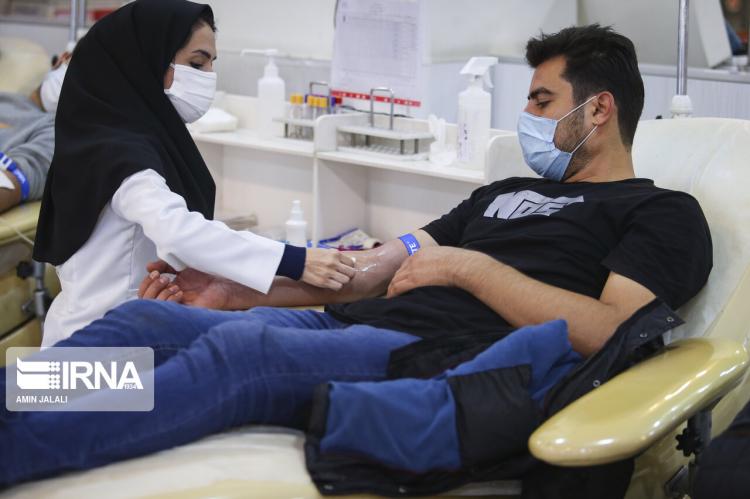 تصاویر اهدای خون در روزهای کرونایی,عکس های اهدای خون در تهران,تصاویر اهدای خون در شهر تهران