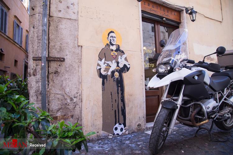 تصاویر گرافیتی از فوتبالیست ها,تصاویر نقاشی دیواری از بازیکنان فوتبال,عکس های گرافیتی از فوتبال