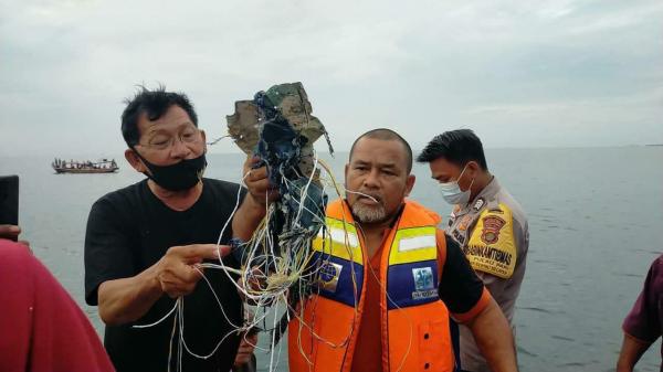 سقوط هواپیمای مسافربری خطوط هوایی اندونزی,سقوط هواپیما