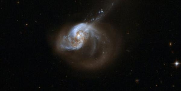 کهکشان,کهکشان‌هایی که در اثر ادغام 2 کهکشان دیگر