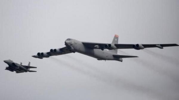 حرکت دو بمب‌افکن بوئینگ بی-۵۲ به سوی خلیج فارس,بمب افکن در خلیج فارس