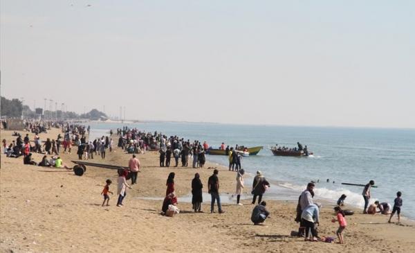 ازدحام جمعیت در سواحل بندرعباس,مسافران در بندرعباس