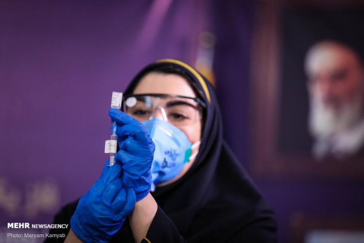 تصاویر تست انسانی واکسن ایرانی کرونا,عکس های واکسن ایرانی کرونا,تصاویر تست واکسن کرونای ایرانی